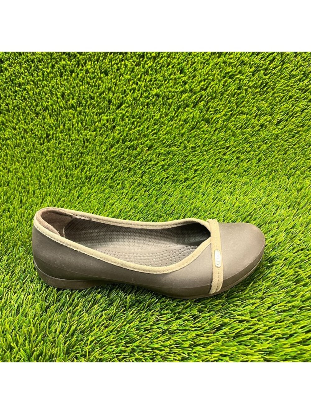 Crocs Kaela Womens Size 10 Brown Walking Outdoor Slip On Ballet Flats Sandals
